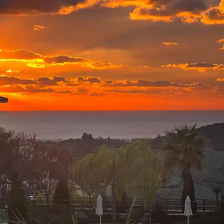 Sunset - Wyndham Kusadasi Golf & アパート *